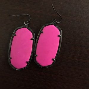 Hot Pink Kendra Scott Danielle Earrings!